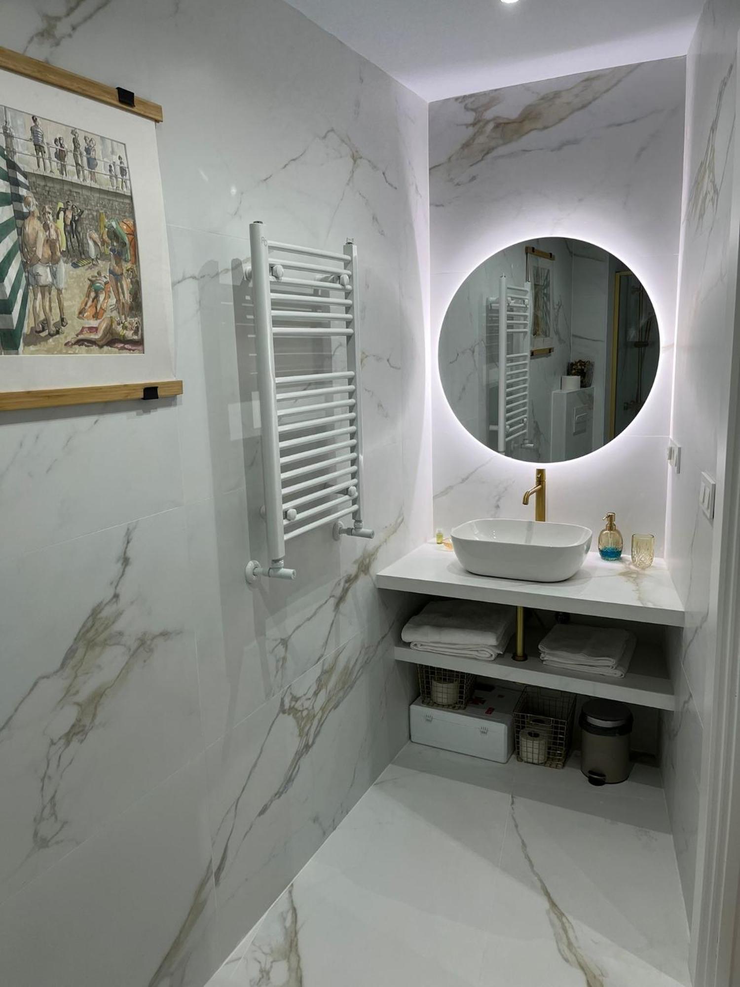 Apartamento Salsipuedes-La Catedral Oviedo Dış mekan fotoğraf